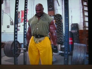 Ronnie Coleman shrugs