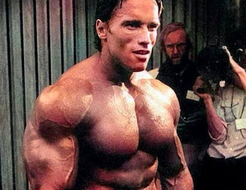 Arnold backstage at the 1980 Mr. Olympia competition