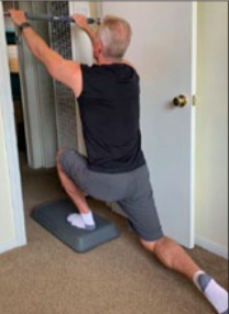 Steve doing step-back lunges